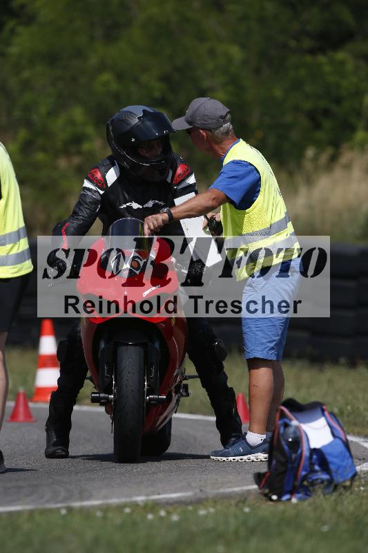 Archiv-2023/45 19.07.2023 Cornu Master School ADR/rouge-rot/76